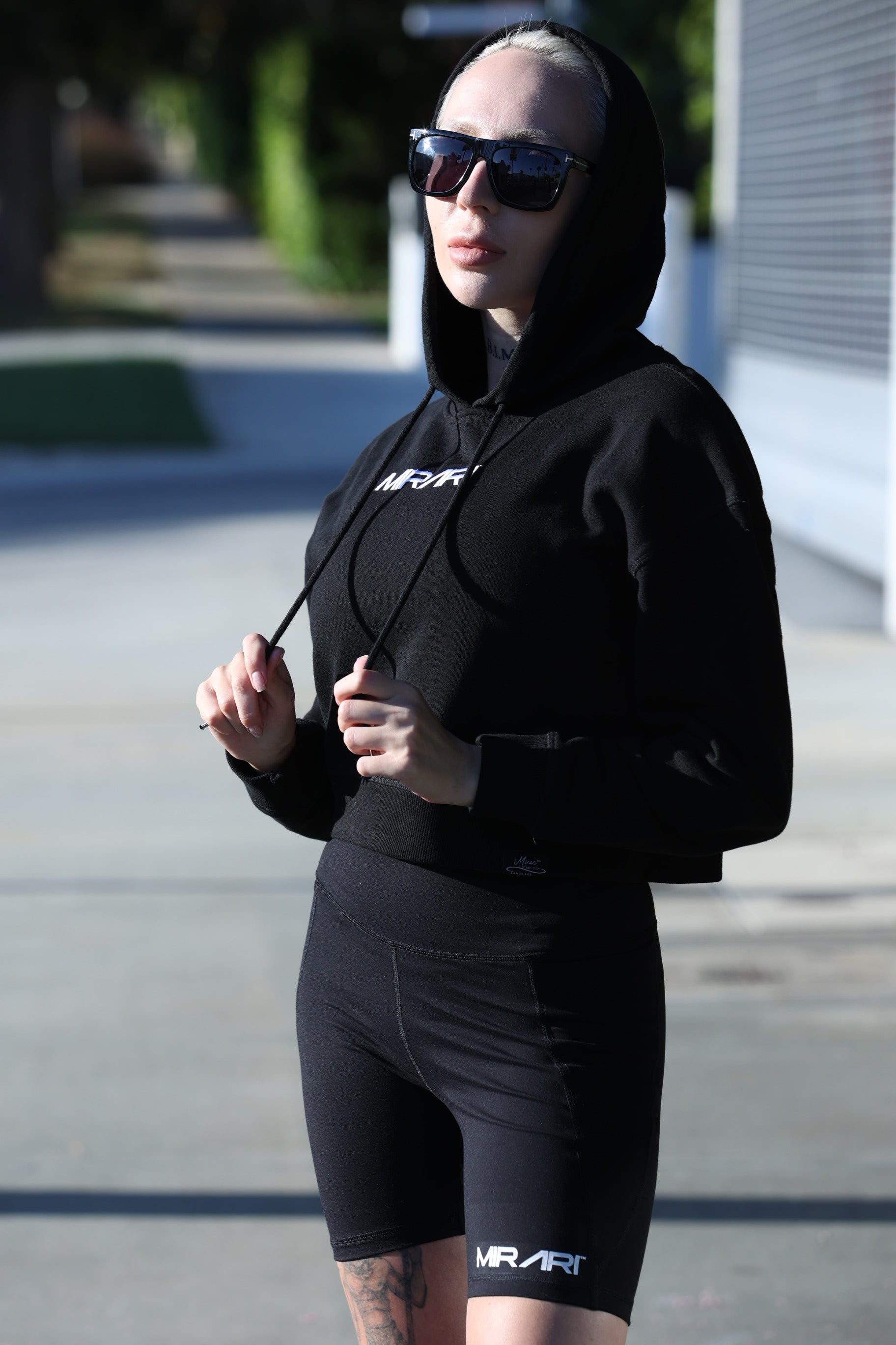 MIRARI® Cropped Hoodies for Women – MIRARI®️